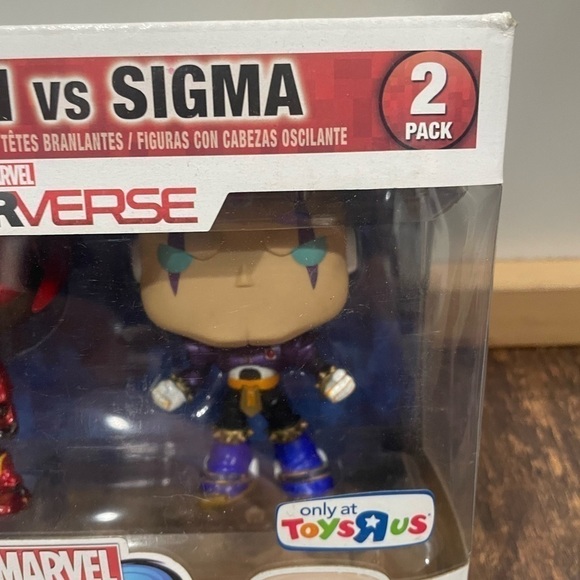 Funko Pop Games Ultron and Sigma - Picture 3 of 5